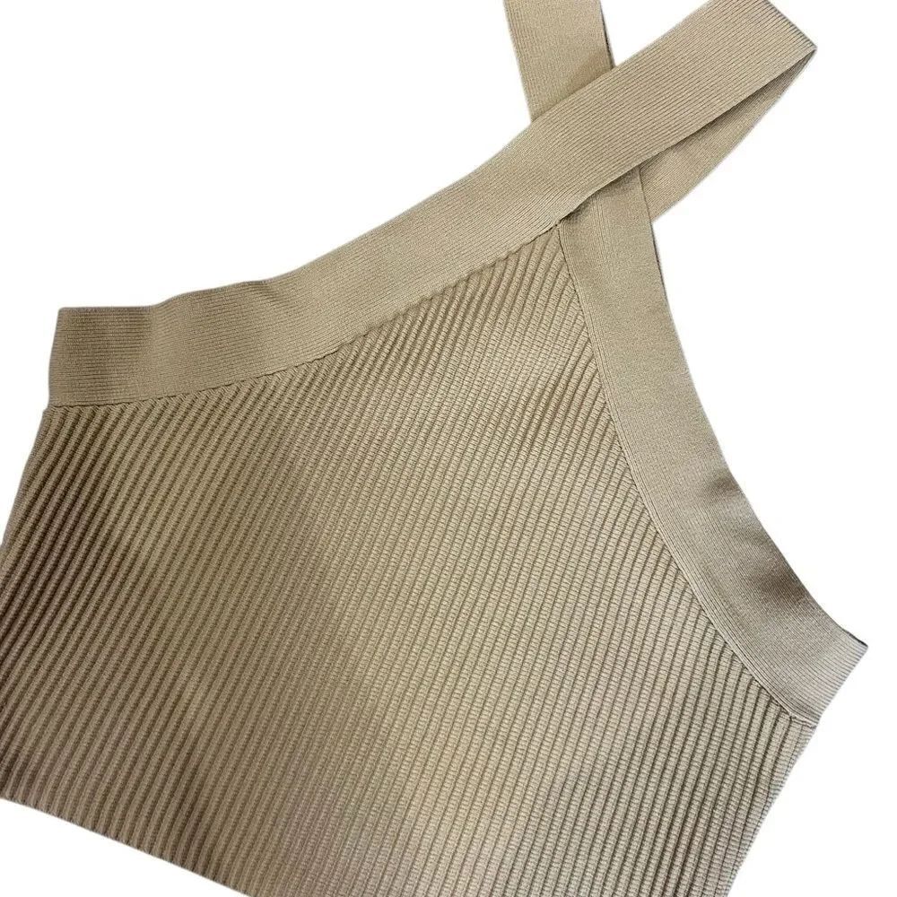 Forever 21 Ribbed Halter Top Size Medium - Picture 11 of 15